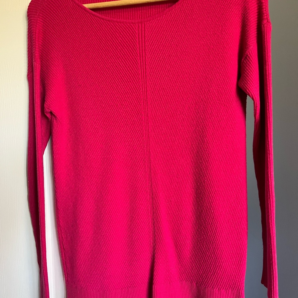 Banana Republic Vibrant Pink Crew Neck Sweater